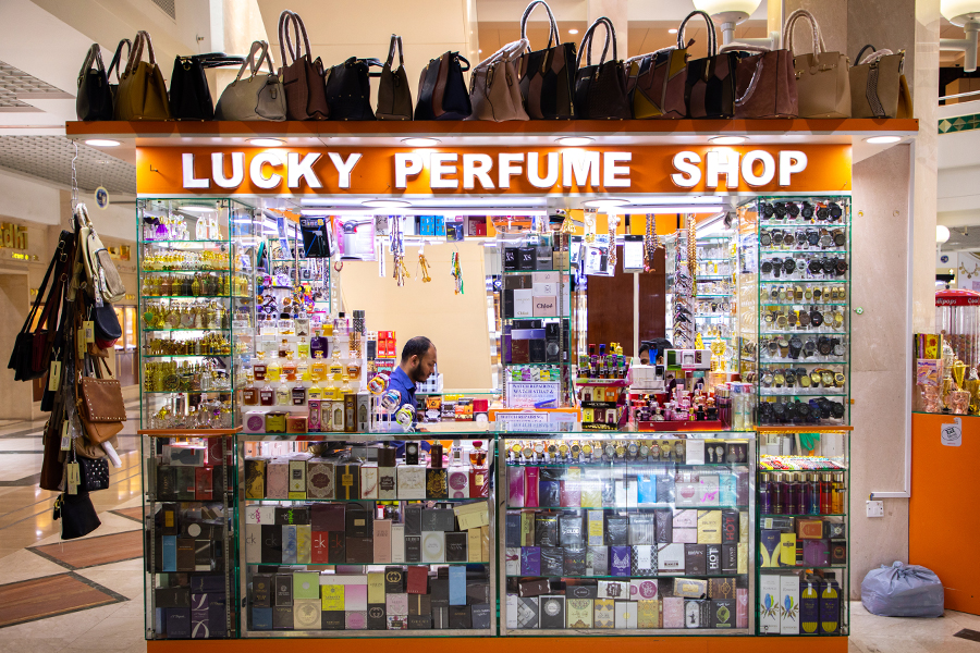 Lucky plaza 2024 perfume shop