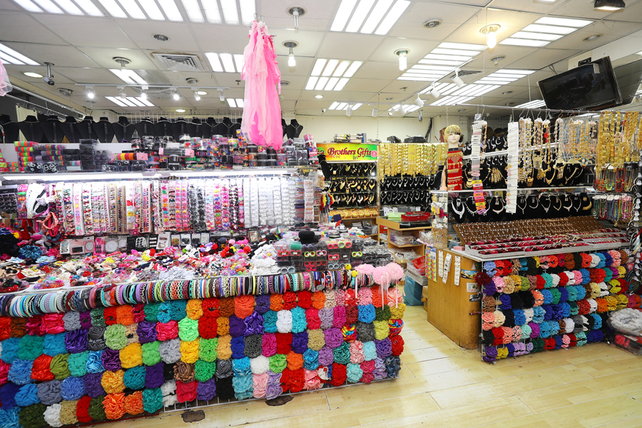 محل الاخوان للهدايا